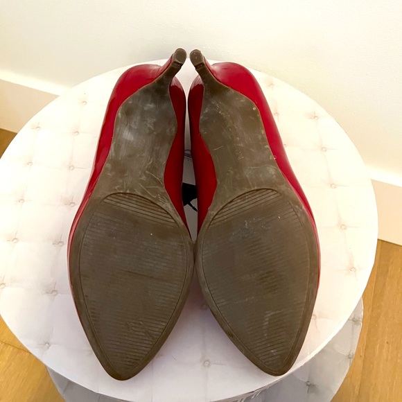 Kelly & Katie patent leather style red heels - Picture 6 of 6